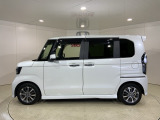 ご納車までの期間ですが、県内のお客様は2、3週間、県外のお客様は3、4週間ほどでご納車が可能となります。但し、お支払いや書類の状況によっては多少の前後もありますので、その際には何卒ご了承下さい。