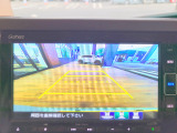 【バックカメラ(3モード)】視点を切り替えて後方を確認でき、駐車や車庫入れも安心です。