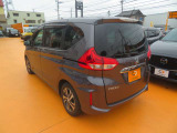 左後ろからの画像です!日々お買い得車両続々入庫しております!