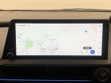 最新の情報を用いながら目的地検索などができます。状況により有料になります。