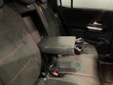 新車保証の【メルセデスケア】が継承されるお車は、初回車検時まで走行距離無制限でトータルサポートさせていただきます。