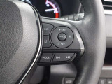 レーダークルーズコントロール作動時に車線維持に必要な運転操作の支援を行う「レーントレーシングアシスト(LTA)」を搭載しています。