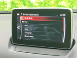 オーディオの選択画面からFMやAM、Bluetoothなどの項目を確認できます。音源を選びやすく、普段聴いている音楽やラジオを楽しみたいときにも便利な装備です。