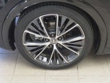 19インチ純正アルミホイール195/50R19