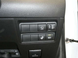オートマチックハイビームとは、先行車や対向車のライトを認識し、ハイビームとロービームを自動で切り替える機能です。夜道の視界を確保します。詳細は販売店スタッフまでおたずねください。