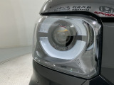 LEDヘッドライトは、点灯の瞬間から最大光量を発揮し、突然暗くなるトンネルなどでの安定感を高めます。