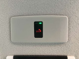 あおり運転をされても安心!緊急通報も可能、ボタンを押すだけでオペレーターにつながるSOSコール付。(別途登録費用が必要となります。)