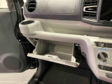 納車前にはプロのメカニックが点検、整備を行いますので安心してお乗り頂けます!!