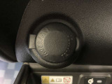 【アクセサリー電源ソケット】プラグを差し込めばケータイの充電等が出来ます☆