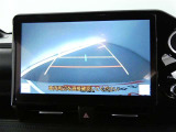 バックガイドモニターで、後方を確認しながら安心して駐車することができます。運転初心者も熟練者も必須の機能ですよ!