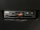 【ETC車載器】もはや必須アイテムのETCを搭載!高速道路のご利用時にとても便利!わずらわしい料金所での現金支払いが不要となりスムーズに通過できます♪
