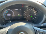 メーター内で様々な車の設定やデータの確認もできちゃいます!