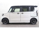 このお車はホンダ純正光脱臭・抗菌加工を納車前に致します。光触媒消臭は光触媒と銀イオンにより消臭とウイルス除菌や抗菌効果のダブル効果で車内を快適に保ちます。