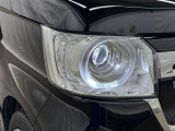 LEDヘッドライトです。デザイン性がよくとても明るいので、夜間の走行や悪天候でも安心です。しかも長寿命!