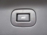 パワーバックドア☆ボタン一つで開閉が可能☆運転席からも操作できます