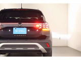 この度は数ある中から弊社認定中古車をご覧いただき誠にありがとうございます。スペースの都合上、店舗で展示していない場合がございますの事前にお問い合わせくださいませ。