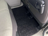 フロアマットもきれいな状態です。