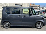 当店は、国道1号線沿いのホンダディーラーです。名古屋方面から国道1号線をお車でお越しの際は、店舗手前の信号を右折してください。
