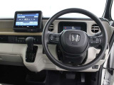 運転席廻りです。