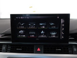 スマートフォンとAudiをUSBケーブルを介し接続。AppleのCarPlayやAndroid Autoのアプリを通じて、スマートフォンのコンテンツをMMIディスプレイに表示します。