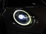 LEDテクノロジーにて放射される白色光の周波特性は太陽光に近く明るく輝きます
