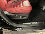 お客様にご満足していただき、素敵なレクサスライフをお過ごしいただけるよう、お車選びのお手伝いをさせていただきます。