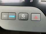 パーキングアシスト  車が自動バックで車庫入れ!?ハンドルも自動で回ります!!!