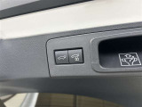 パワーバックドアを装備しております。
