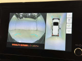 【フロントカメラ】運転席に座った状態で死角になりやすいクルマの前の様子まで確認でき安全ですね♪
