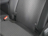 ◆ISOFIX◆シートベルトいらずでチャイルドシートと固定金具を連結するだけでガッチリ固定できます。