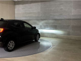 LEDヘッドランプです。十分な明るさを保ちつつも消費電力が少なく、バルブ寿命も長いのが特徴です。瞬時にMAXの光量を発揮するのもLEDならではです。