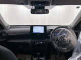 落ち着いたカラーの内装で、ゆったりと運転したい方に。