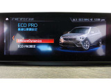 クルマの頭脳ともいえる、管理システム、iDrive。ナビだけではなく、オーディオ操作や車両情報の表示などをコントロールできます。便利さと安全性の向上にも繋がっています。