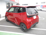 万が一のトラブルにも、全国の3000ケ所の日産サービス工場で修理可能!!年間走行距離無制限、バッテリーも保証対象です!