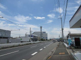 店舗にてご来場をお待ちしております