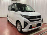 スライドドアなので、狭い場所でも荷物を持っていても、スムーズな乗り降りができます。