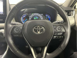 ステアリングスイッチが付いているので運転中手を放さずにオーディオの操作が可能です!