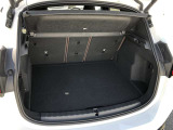 荷室の大きさは、日常使いはもちろんのこと、旅行や帰省などの荷物が多い移動であっても不便を感じることは少ないでしょう。