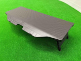 ラゲージアンダーボックスの蓋であるデッキボードを取り外して,レジャー時にテーブルとして使用できる便利なラゲージアイテムです