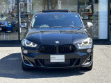 BMWを熟知したメカニックによる、360度の納車前点検。ドイツ本国と同様の教育・訓練を受けたメカニックが徹底的に点検、整備した後にお客様にお引渡しします。