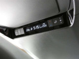 後席用にもオートエアコンの吹き出し口があり快適です。どの席に座っても快適なドライブが楽しめます♪