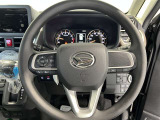 ステアリングスイッチが付いているので運転中手を放さずにオーディオの操作が可能です!