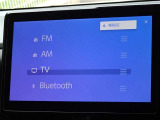 CD・DVD(再生機能)・ブルートゥース等を使用することができます。
