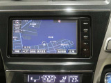 純正ナビを装備。タッチパネル式で使いやすく、お出かけもラクラクです。