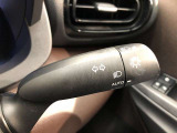 ライトスイッチです。「AUTO」にすると外の明るさに応じてスモールライト・ヘッドライトが自動でON・OFFします。夕暮れ時や屋内駐車場、トンネルなどに便利です。