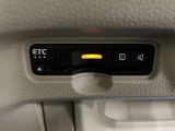 【ETC】有料道路を利用する際に料金所で停止することなく通過できるETC車載器装備。
