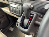 すぐ手が届くいちにしてスムーズに運転を楽しめる配慮をしています。