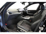 BMWの助手席に座るのもこれまた格別です☆