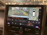 安全機能のバックモニター&全周囲モニターも装備です。
