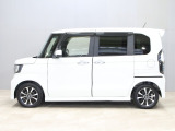 【コーティング/ガードコスメSP】好評のコーティング施工で愛車のボディをケアしませんか?紫外線や酸性雨等の劣化によって塗装面の光沢の消失や塗装の剥離を防ぎます!